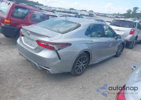 2024 Toyota Camry Se z USA, uszkodzony, nr VIN 4T1G11AK1RU899728